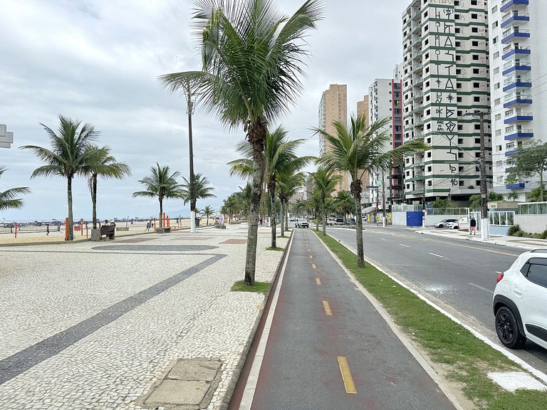 Apto frente ao mar na melhor localização da PG